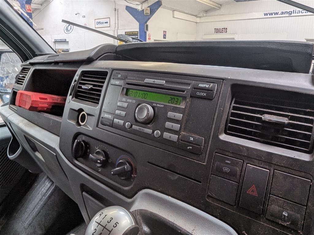 <p>2013 FORD TRANSIT 100 T260 TREND FW</p>