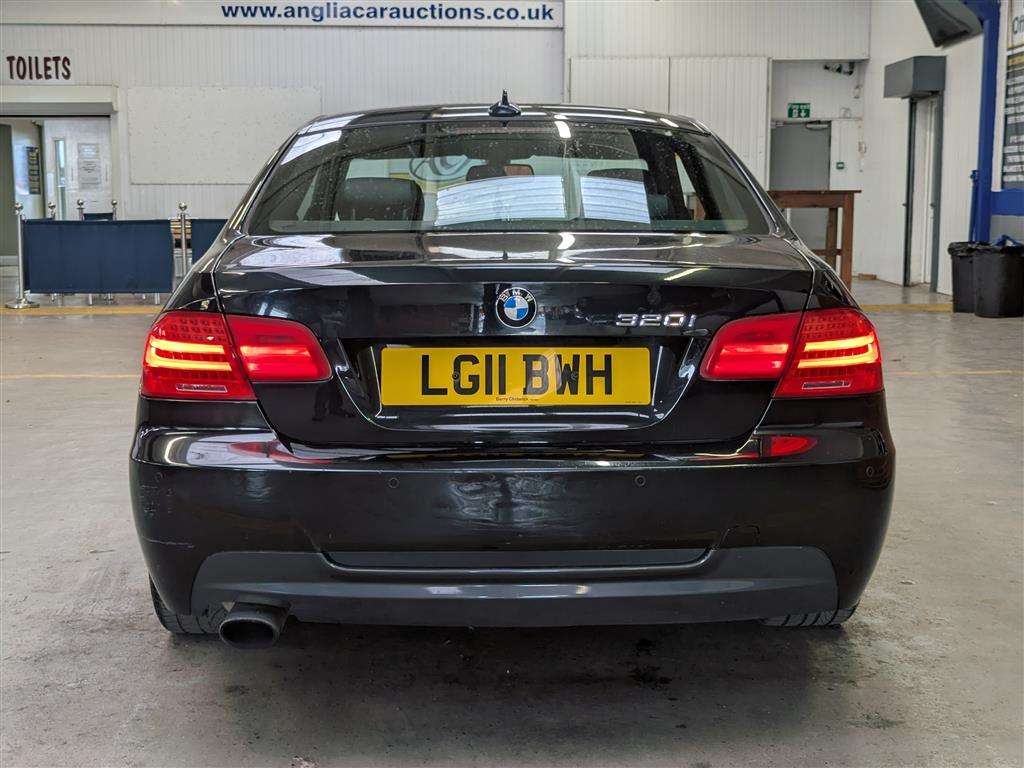 <p>2011 BMW 320I M SPORT</p>