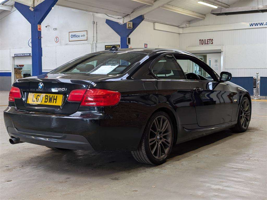 <p>2011 BMW 320I M SPORT</p>