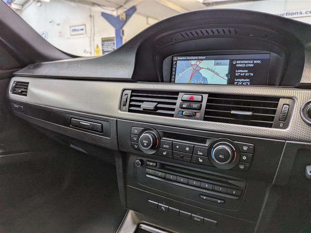 <p>2011 BMW 320I M SPORT</p>
