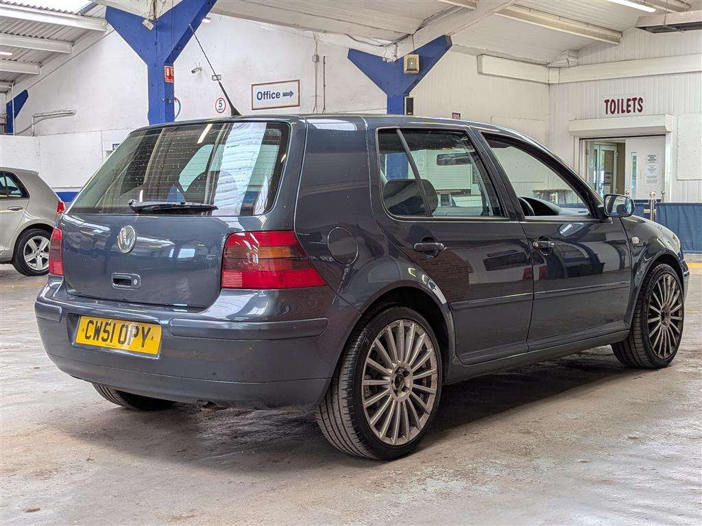 <p>2001 VOLKSWAGEN GOLF GT TDI</p>
