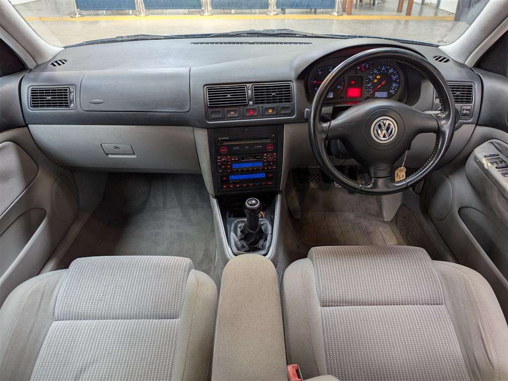 <p>2001 VOLKSWAGEN GOLF GT TDI</p>