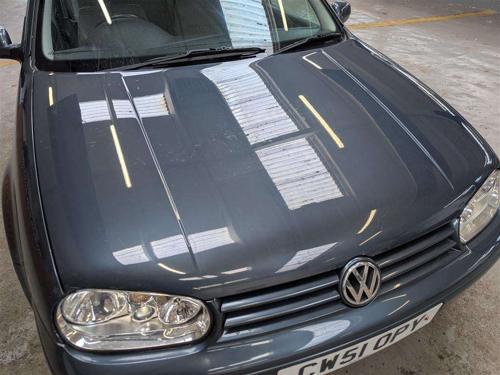 <p>2001 VOLKSWAGEN GOLF GT TDI</p>