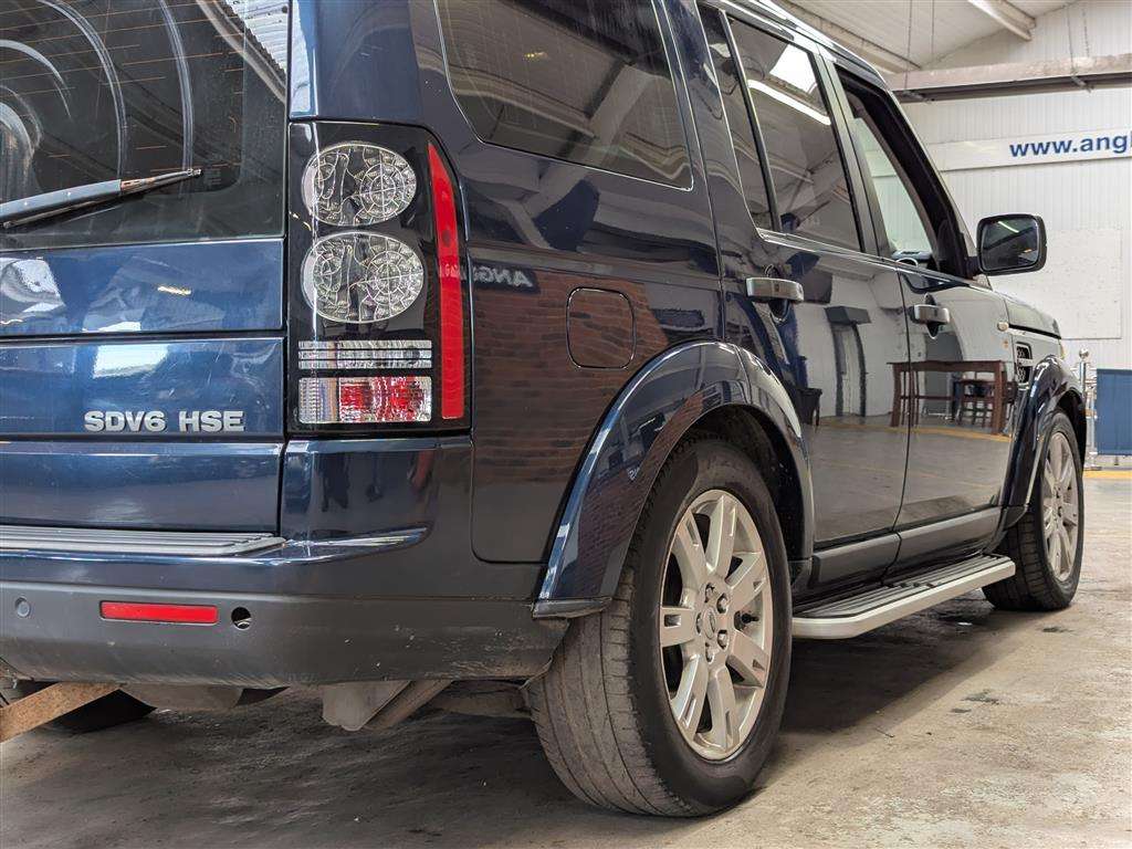 <p>2011 LAND ROVER DISCOVERY HSE SDV6 AUTO</p>