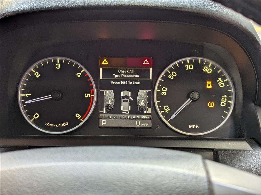 <p>2011 LAND ROVER DISCOVERY HSE SDV6 AUTO</p>