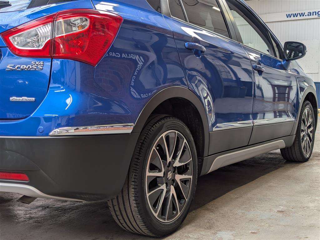 <p>2015 SUZUKI SX4 S-CROSS SZ5 ALLGRIP C</p>