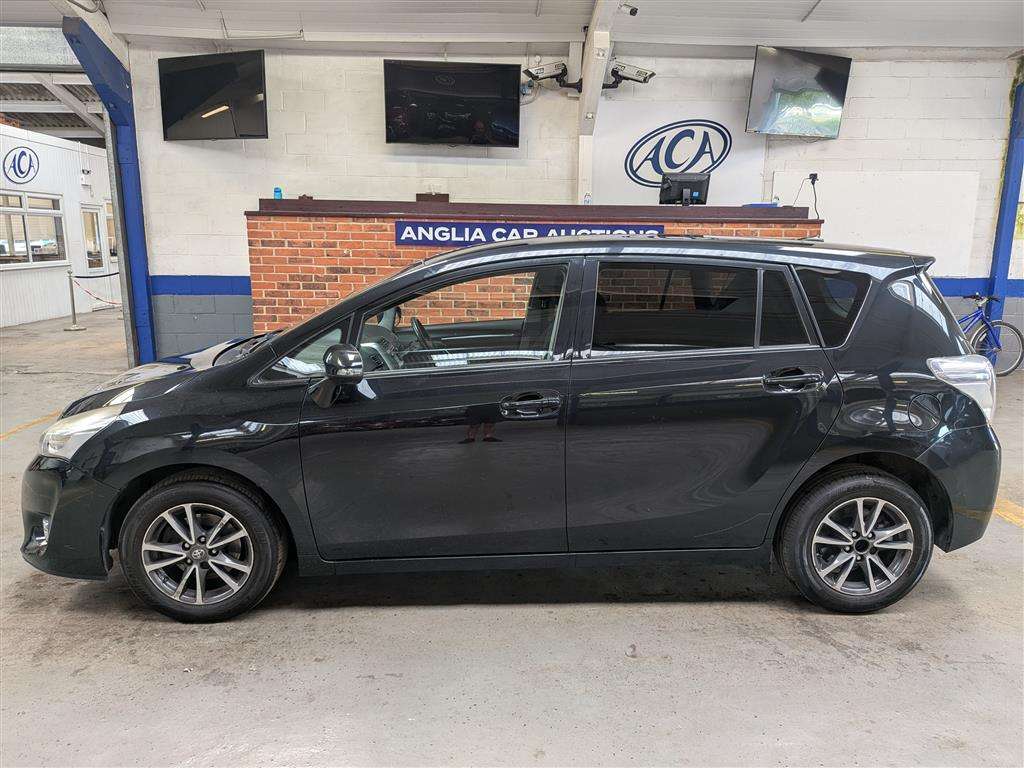 <p>2014 TOYOTA VERSO ICON D-4D</p>