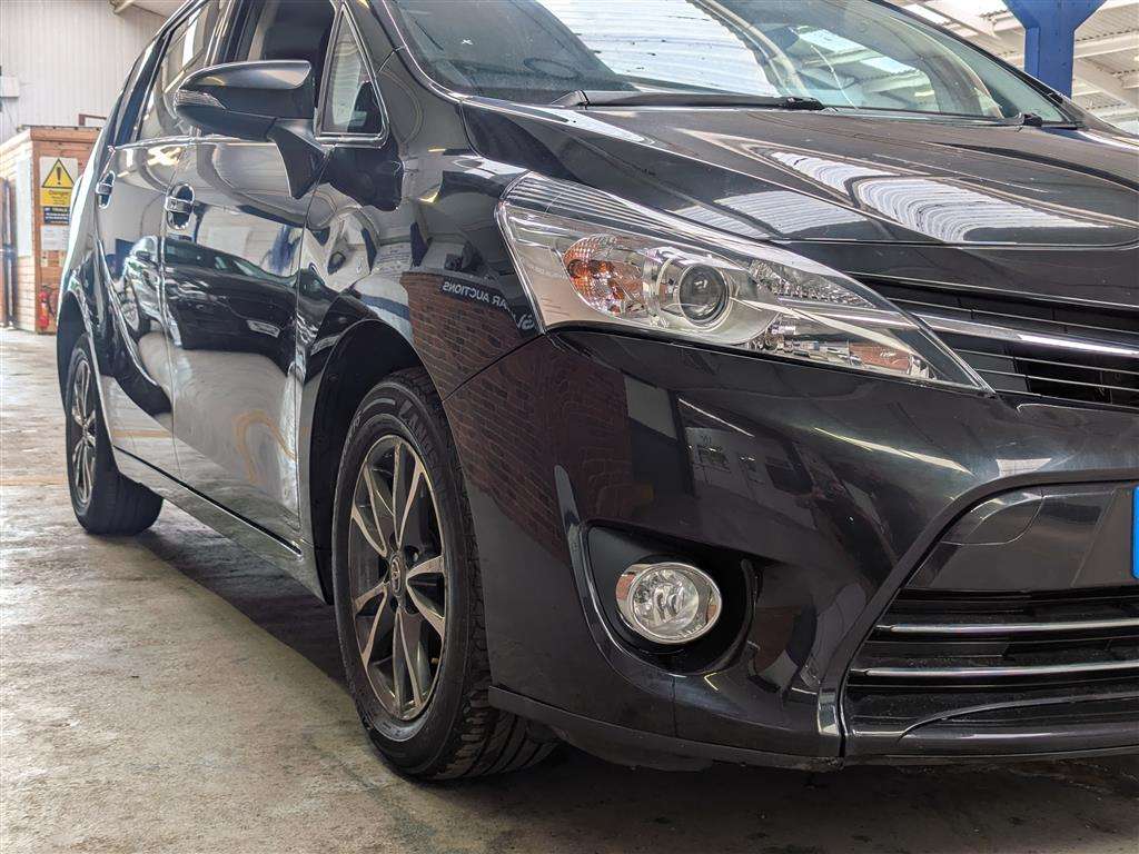 <p>2014 TOYOTA VERSO ICON D-4D</p>