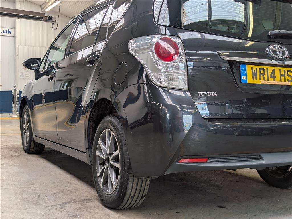 <p>2014 TOYOTA VERSO ICON D-4D</p>