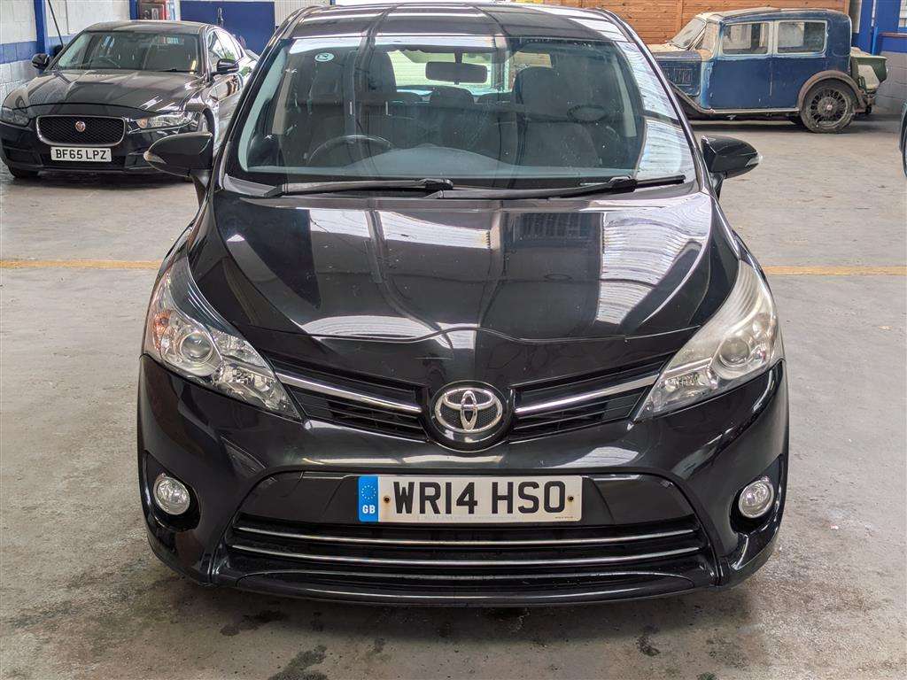 <p>2014 TOYOTA VERSO ICON D-4D</p>