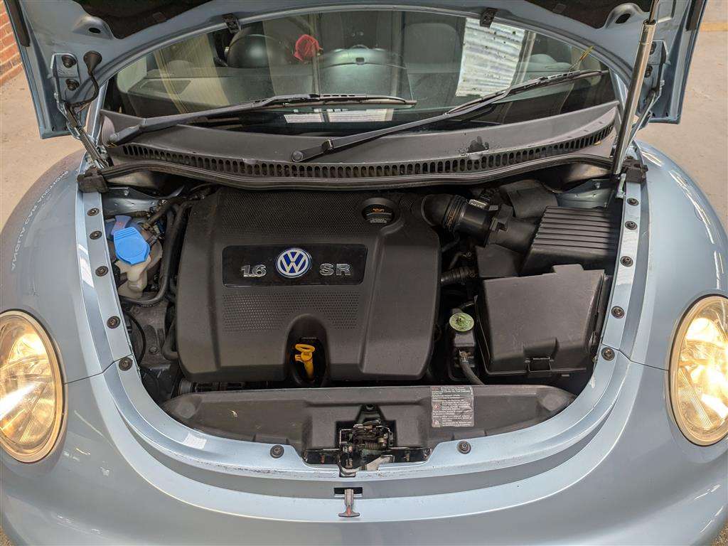 <p>2003 VOLKSWAGEN BEETLE CABRIOLET</p>
