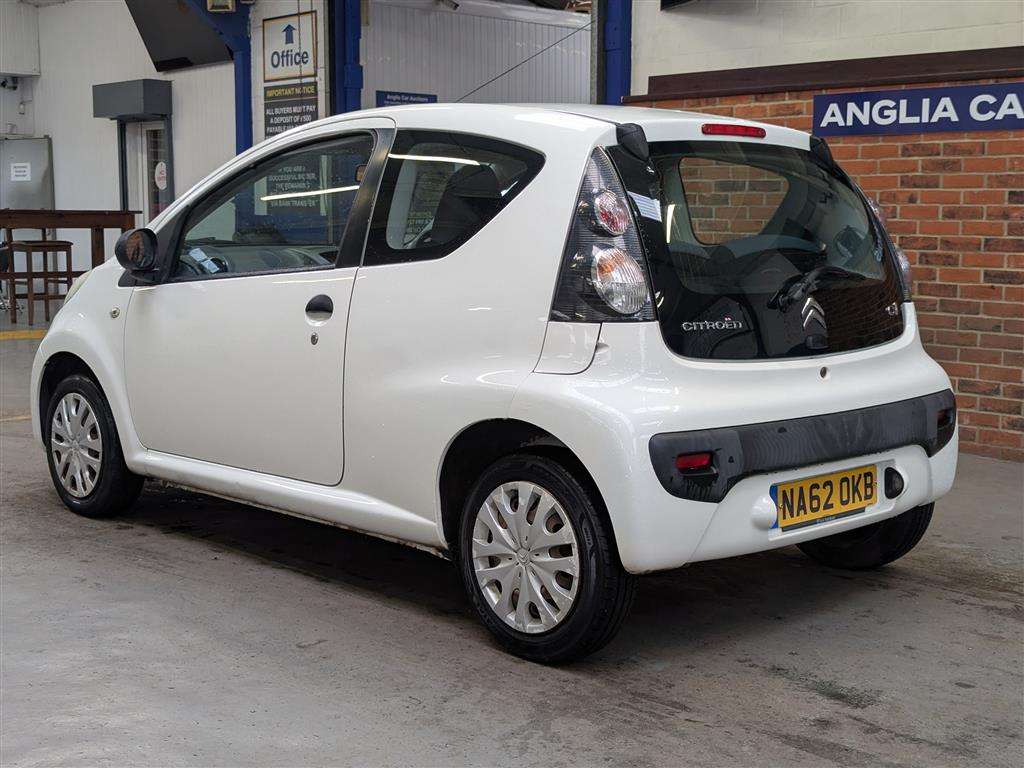 <p>2012 CITROEN C1 VT</p>