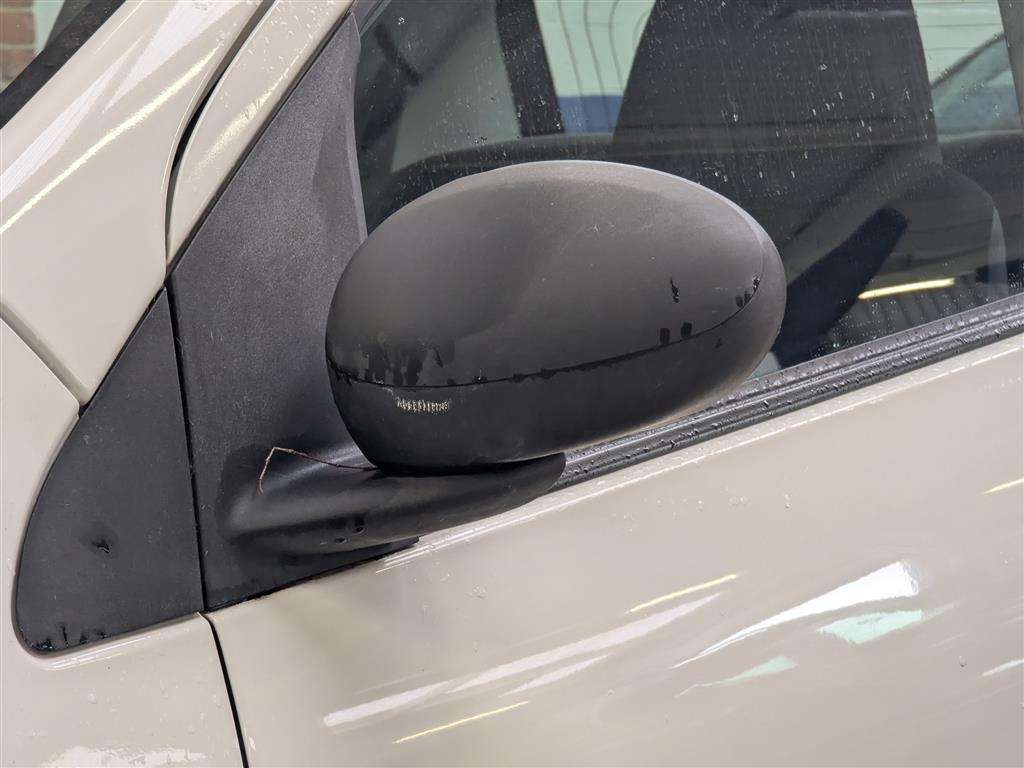 <p>2012 CITROEN C1 VT</p>