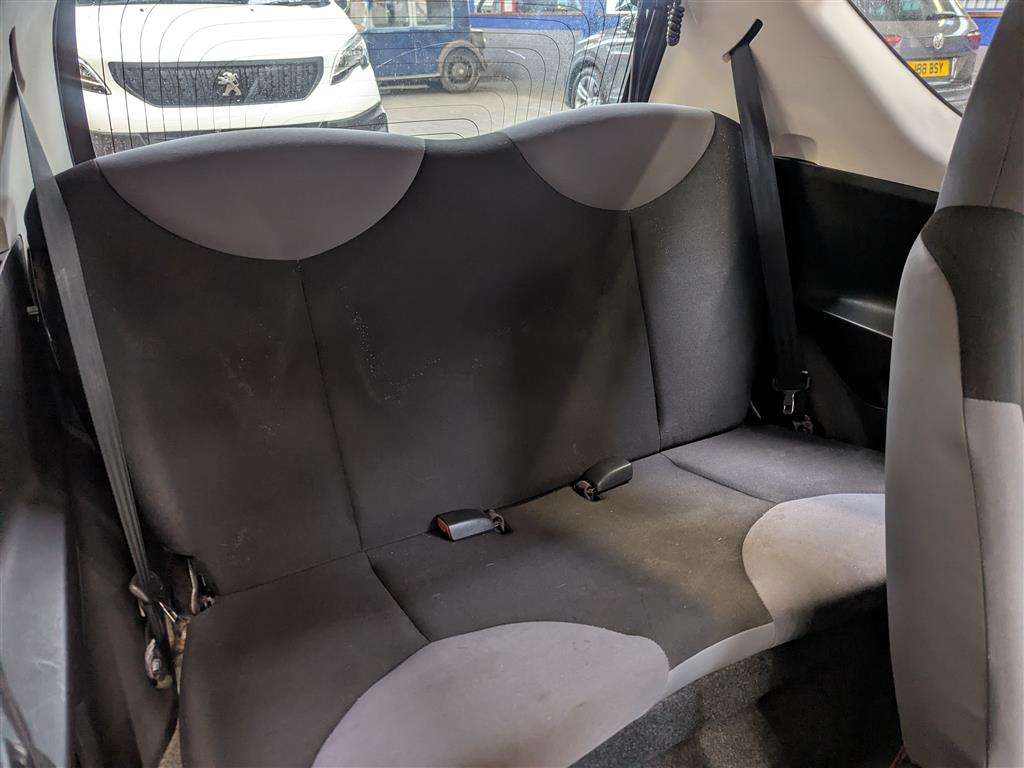 <p>2012 CITROEN C1 VT</p>
