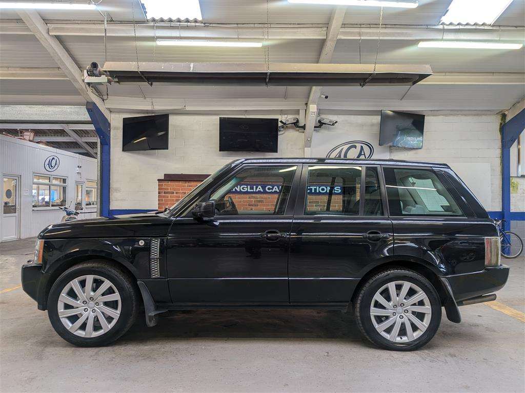 <p>2008 LAND ROVER RANGE ROVER VOGUE SE A</p>
