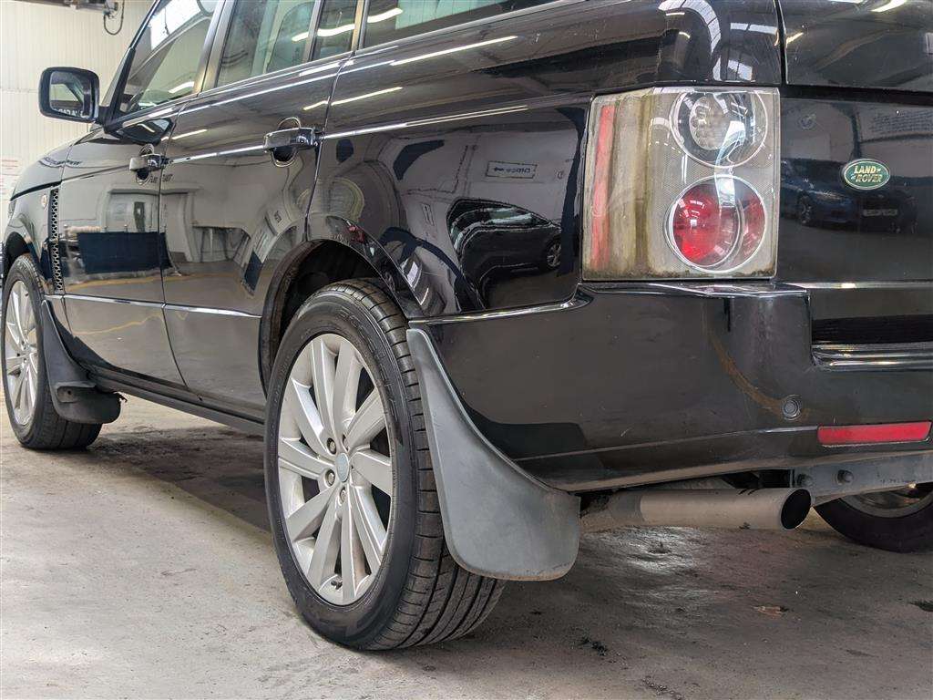 <p>2008 LAND ROVER RANGE ROVER VOGUE SE A</p>