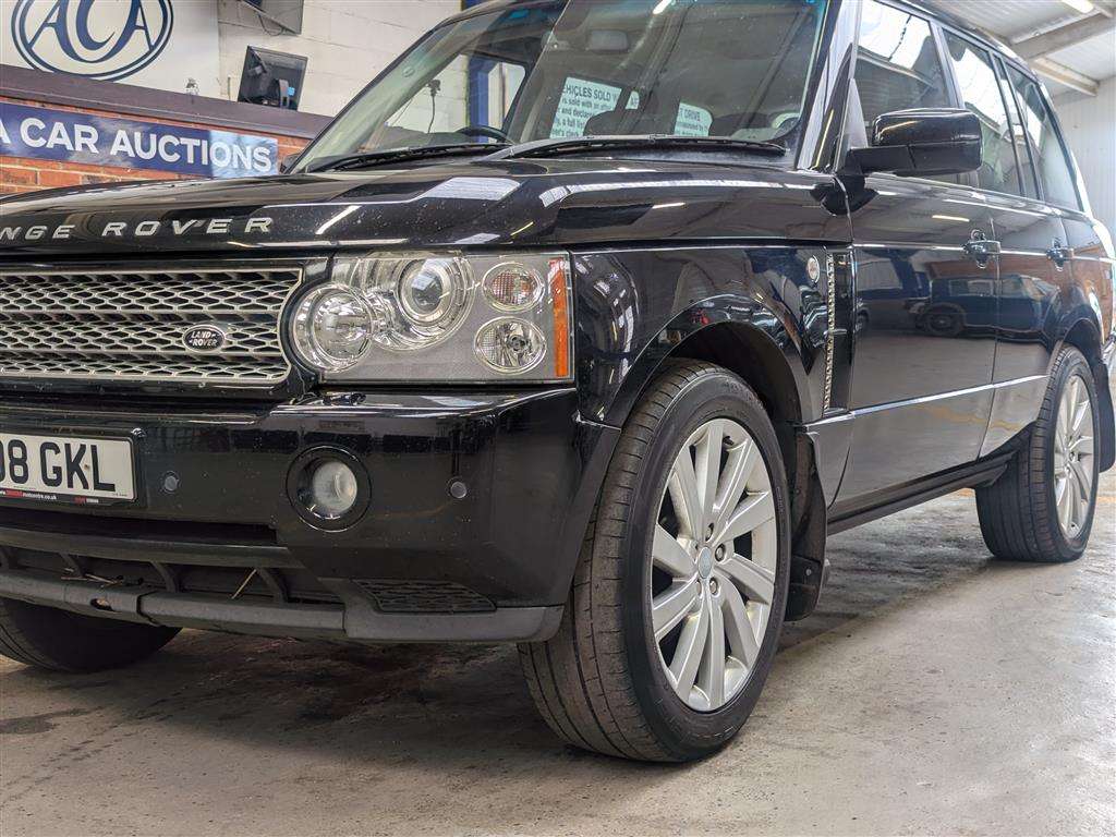 <p>2008 LAND ROVER RANGE ROVER VOGUE SE A</p>