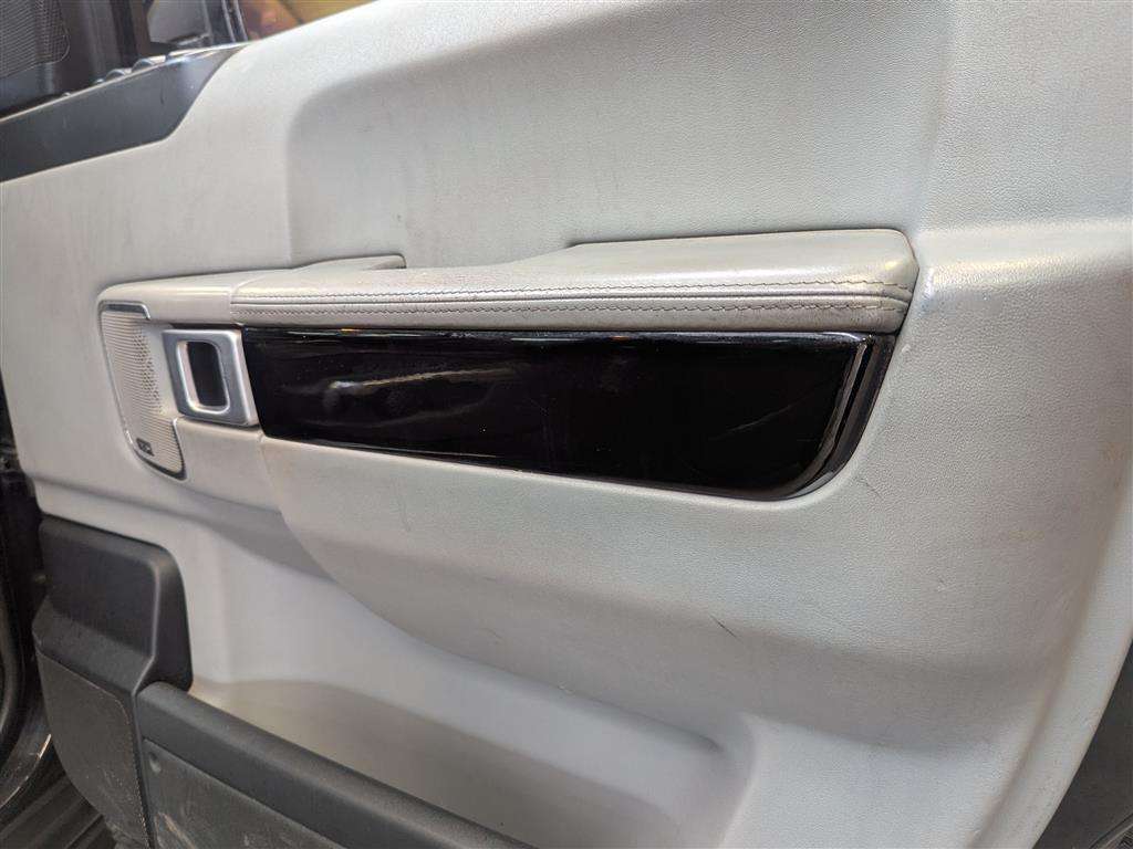 <p>2008 LAND ROVER RANGE ROVER VOGUE SE A</p>