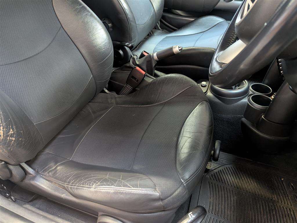 <p>2007 MINI MINI COOPER</p>
