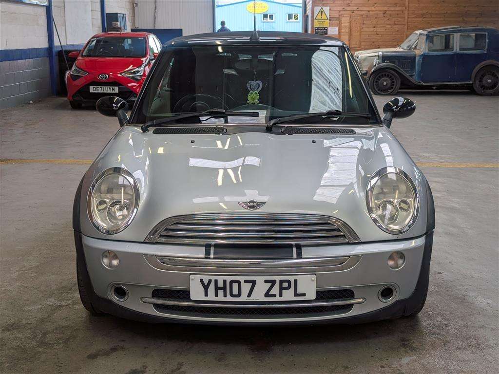 <p>2007 MINI MINI COOPER</p>