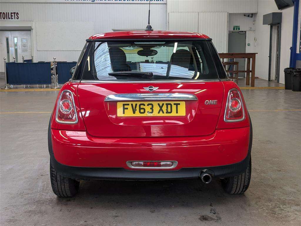 <p>2013 MINI ONE</p>