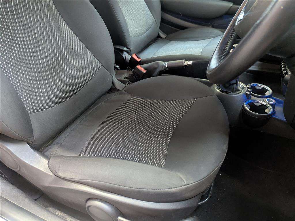 <p>2013 MINI ONE</p>