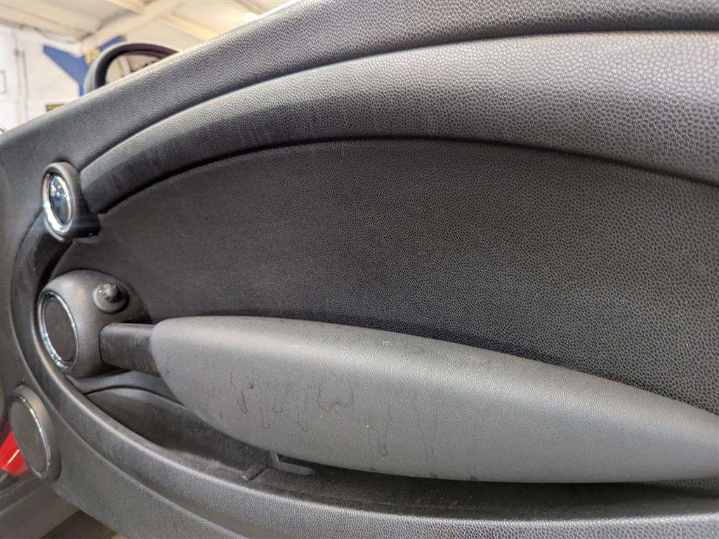 <p>2013 MINI ONE</p>