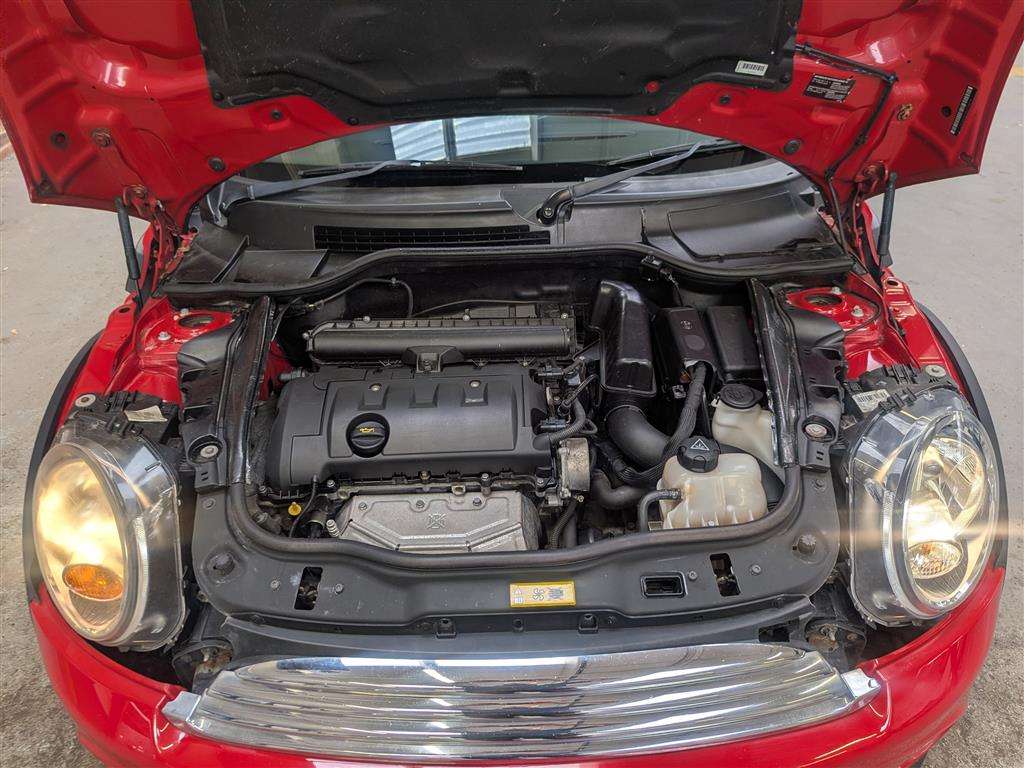 <p>2013 MINI ONE</p>