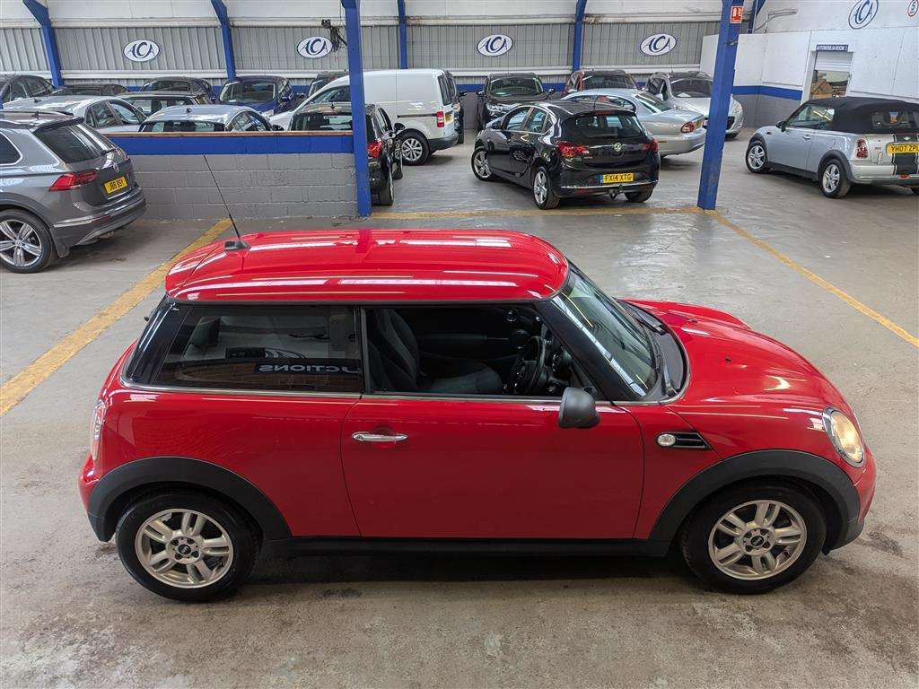 <p>2013 MINI ONE</p>