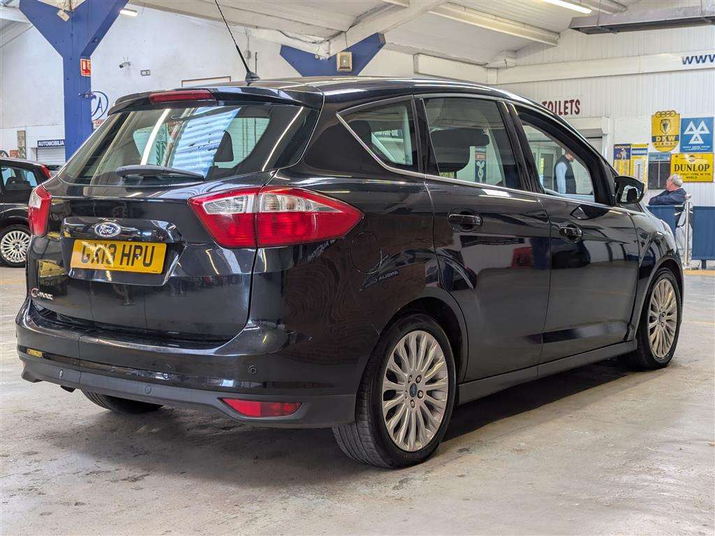<p>2013 FORD C-MAX TITANIUM TDCI</p>