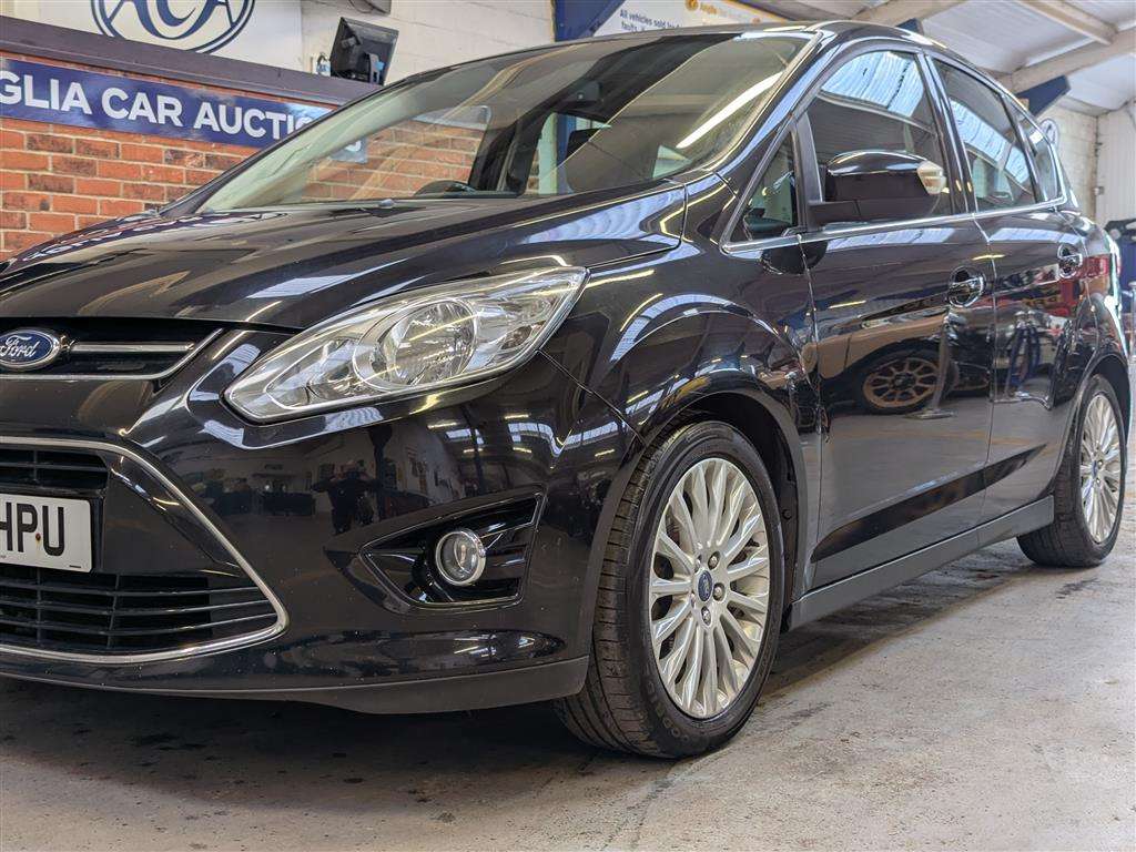 <p>2013 FORD C-MAX TITANIUM TDCI</p>