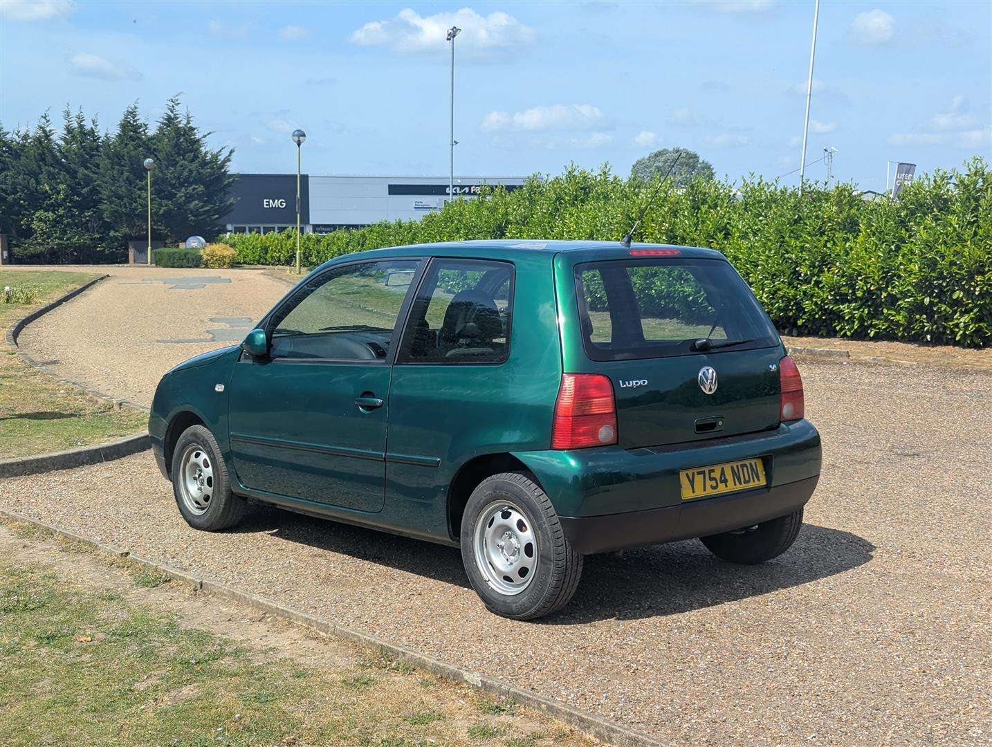 <p>2001 VOLKSWAGEN LUPO S AUTO</p>