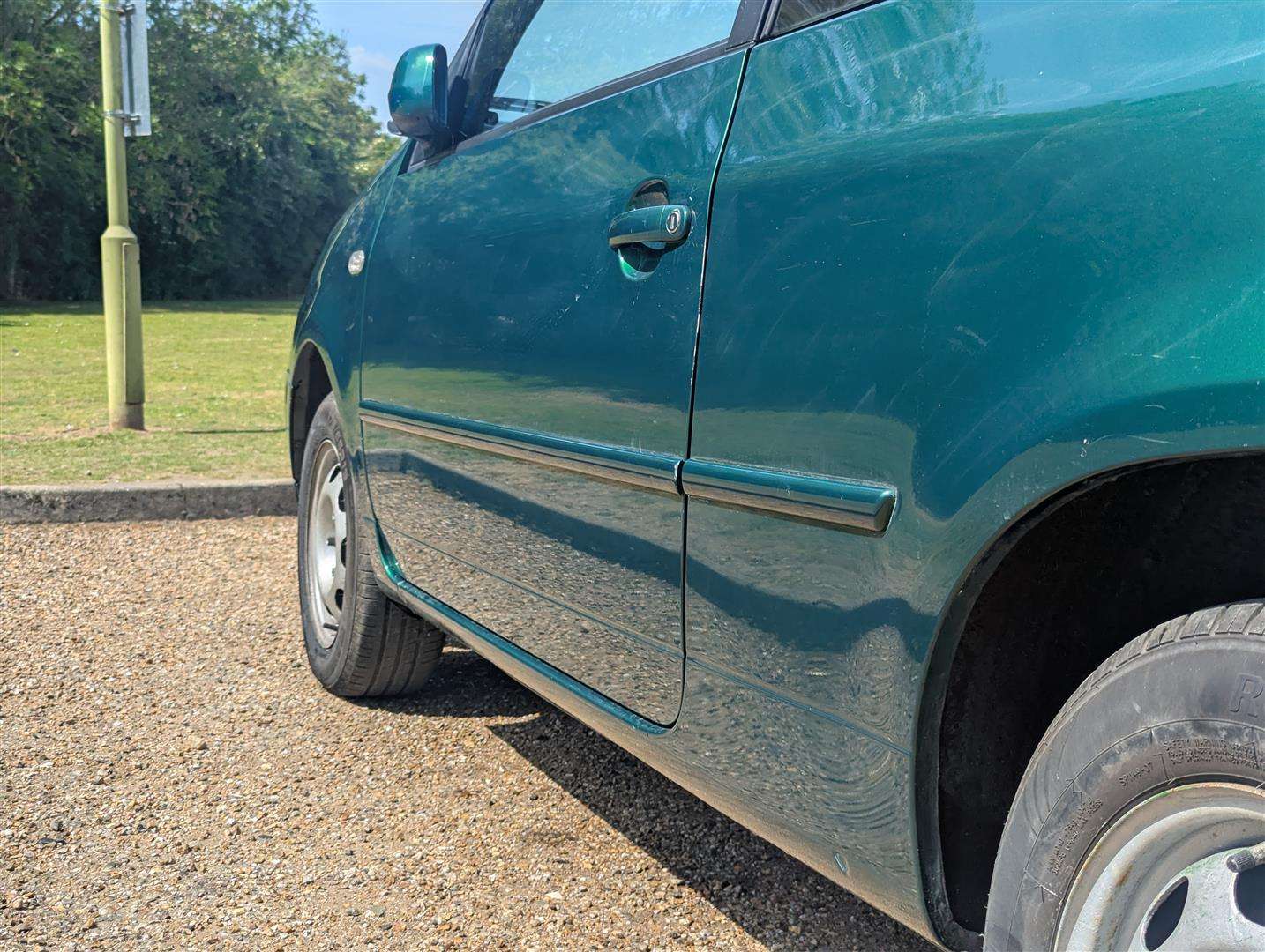 <p>2001 VOLKSWAGEN LUPO S AUTO</p>