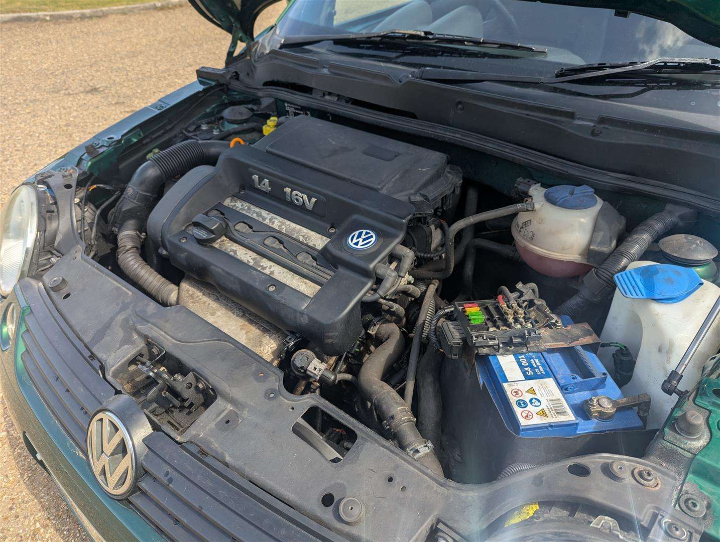 <p>2001 VOLKSWAGEN LUPO S AUTO</p>