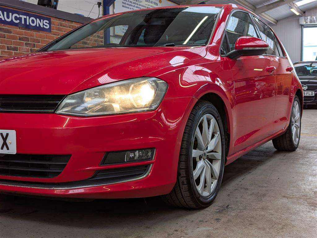 <p>2013 VOLKSWAGEN GOLF GT BLUEMOTION TECH T</p>