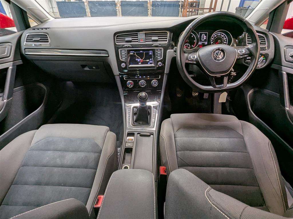<p>2013 VOLKSWAGEN GOLF GT BLUEMOTION TECH T</p>