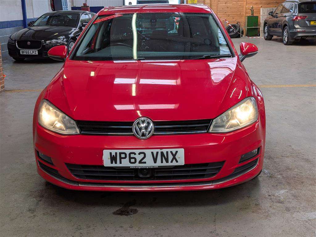 <p>2013 VOLKSWAGEN GOLF GT BLUEMOTION TECH T</p>