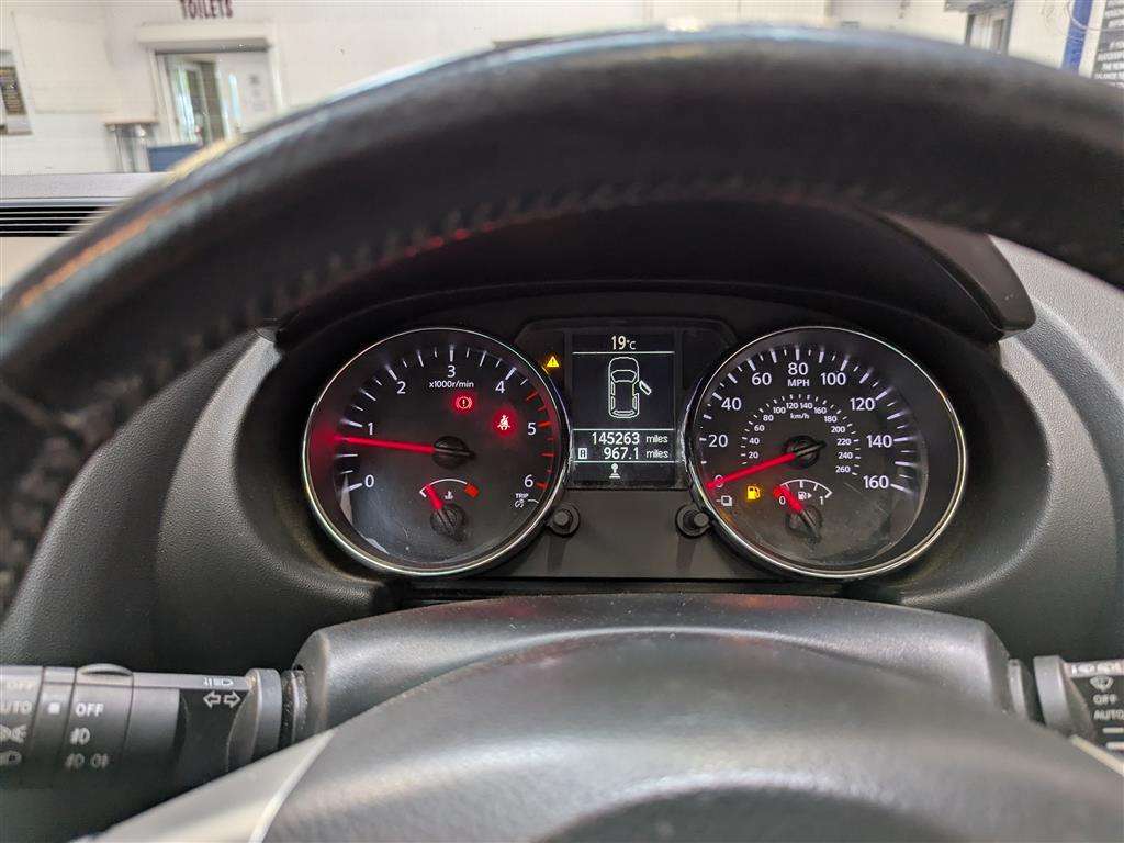 <p>2012 NISSAN QASHQAI N-TEC + DCI **SOLD</p>