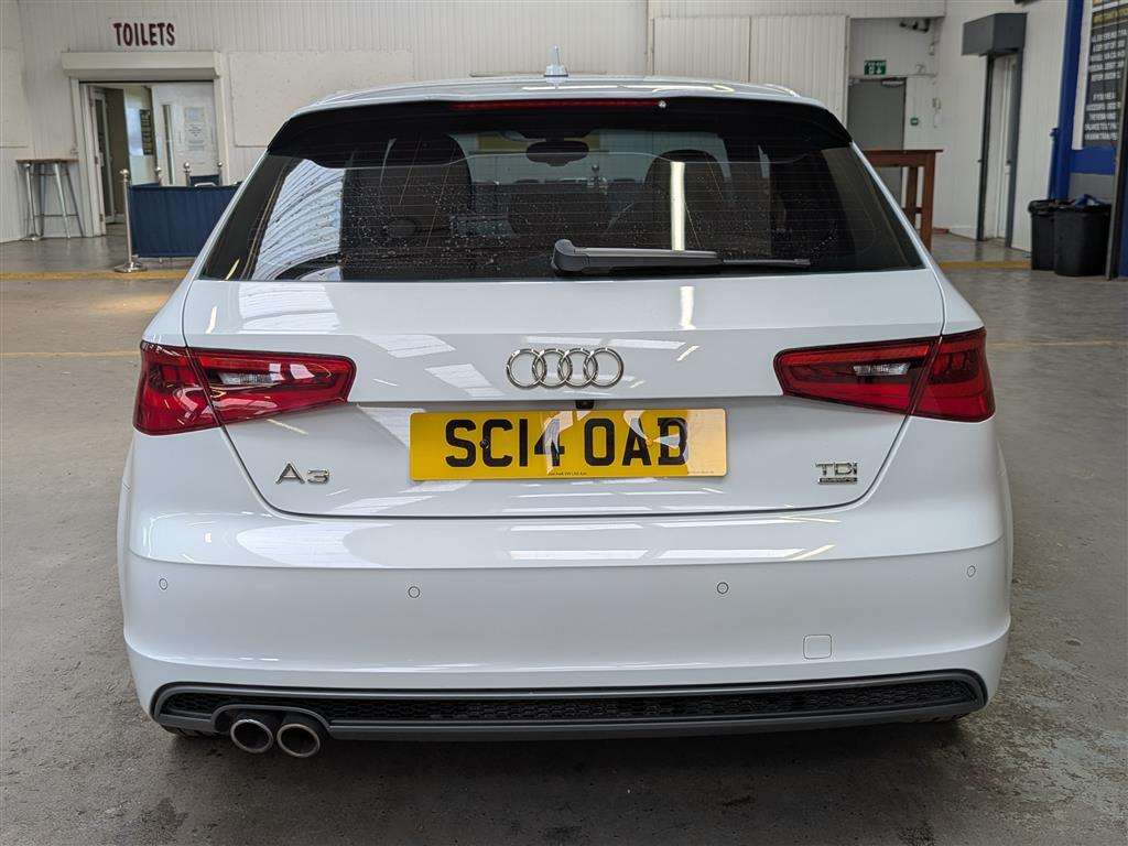 <p>2014 AUDI A3 S LINE TDI QUATTRO S-A</p>