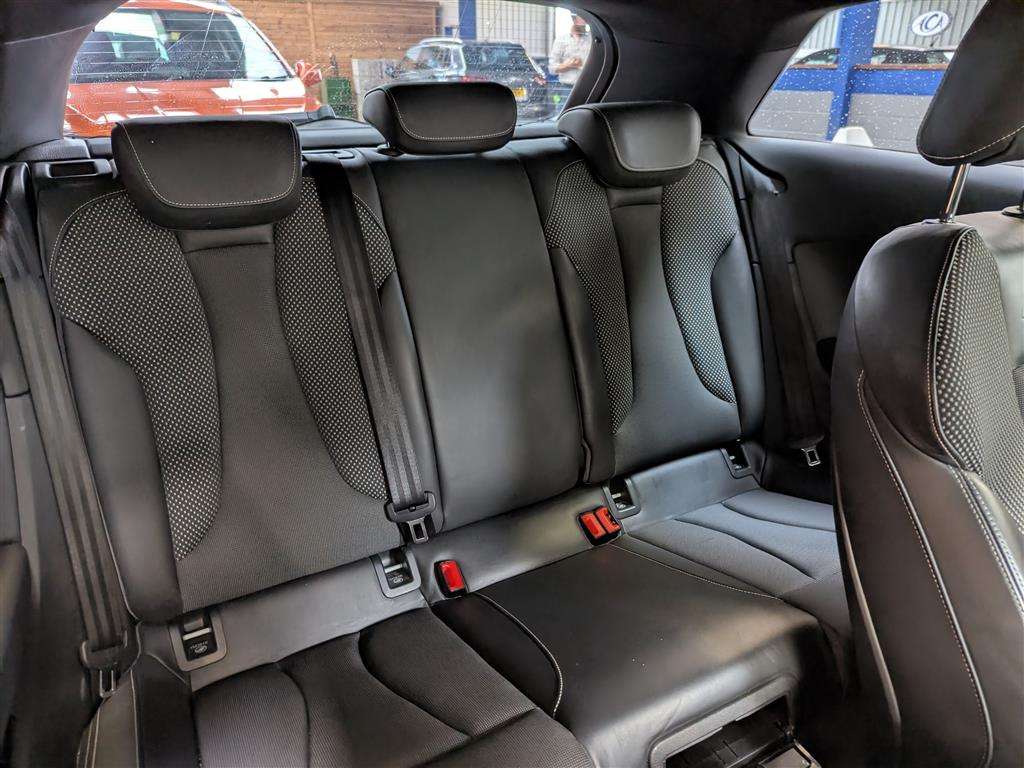 <p>2014 AUDI A3 S LINE TDI QUATTRO S-A</p>