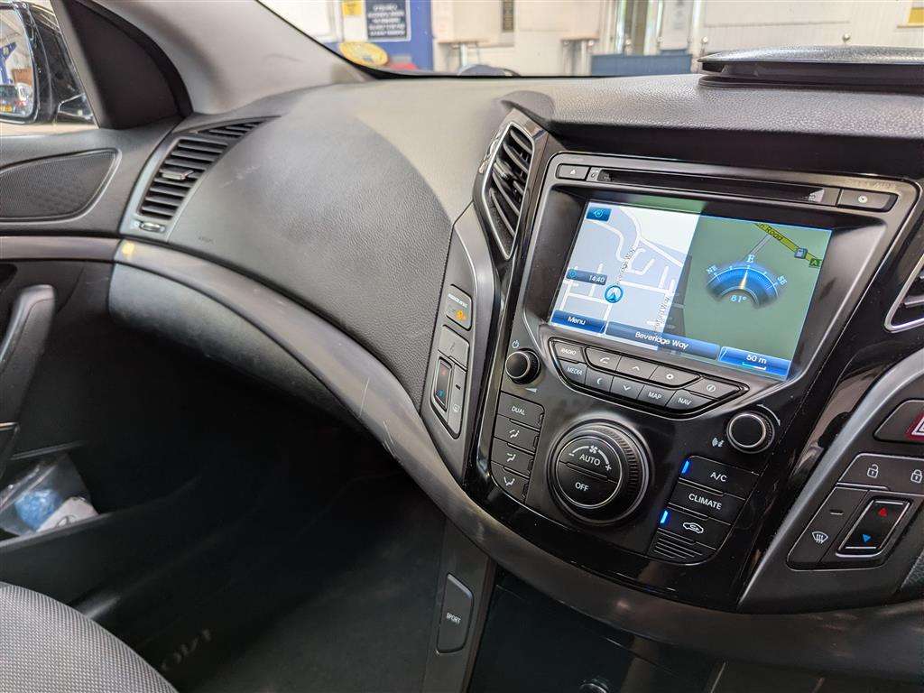 <p>2014 HYUNDAI I40 STYLE CRDI AUTO</p>