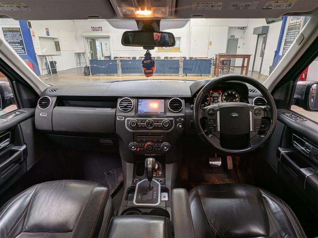 <p>2011 LAND ROVER DISCOVERY HSE SDV6 AUTO</p>