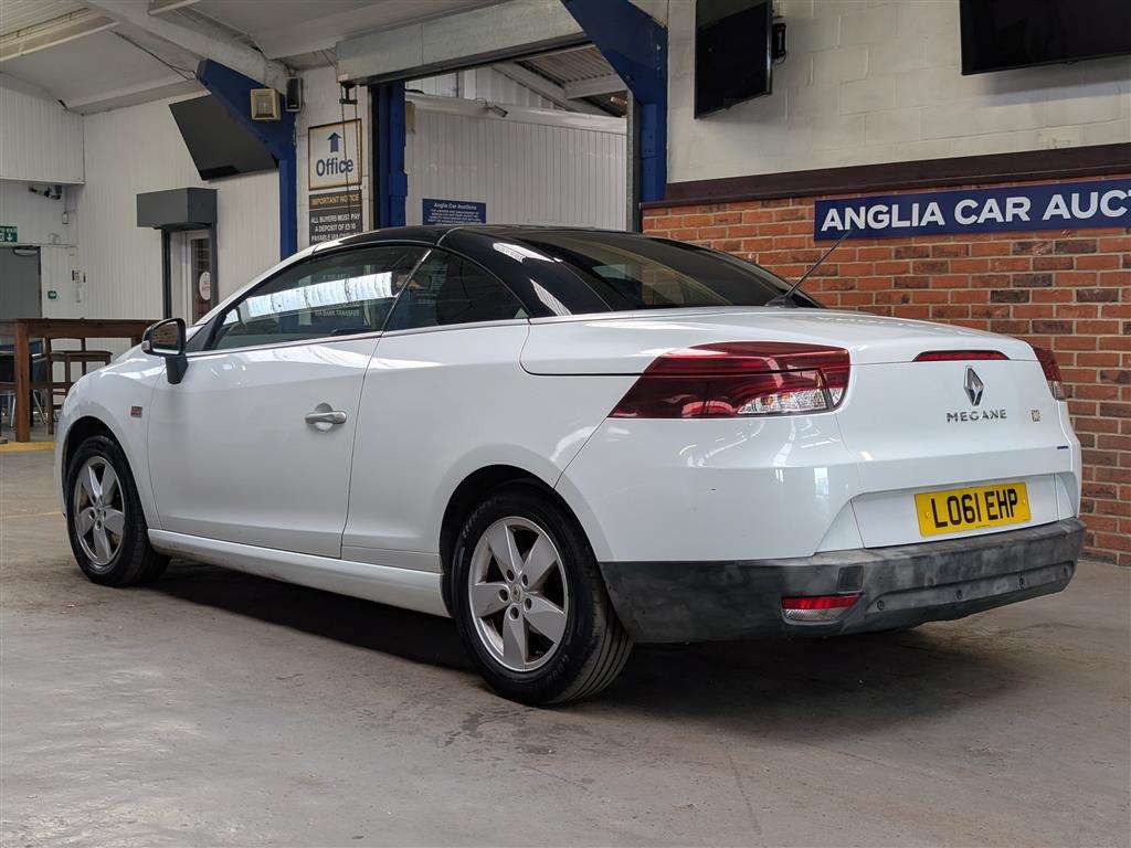 <p>2011 RENAULT MEGANE DYNAMIQUE TOMTOM V</p>