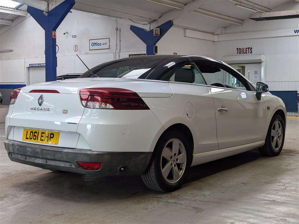 <p>2011 RENAULT MEGANE DYNAMIQUE TOMTOM V</p>