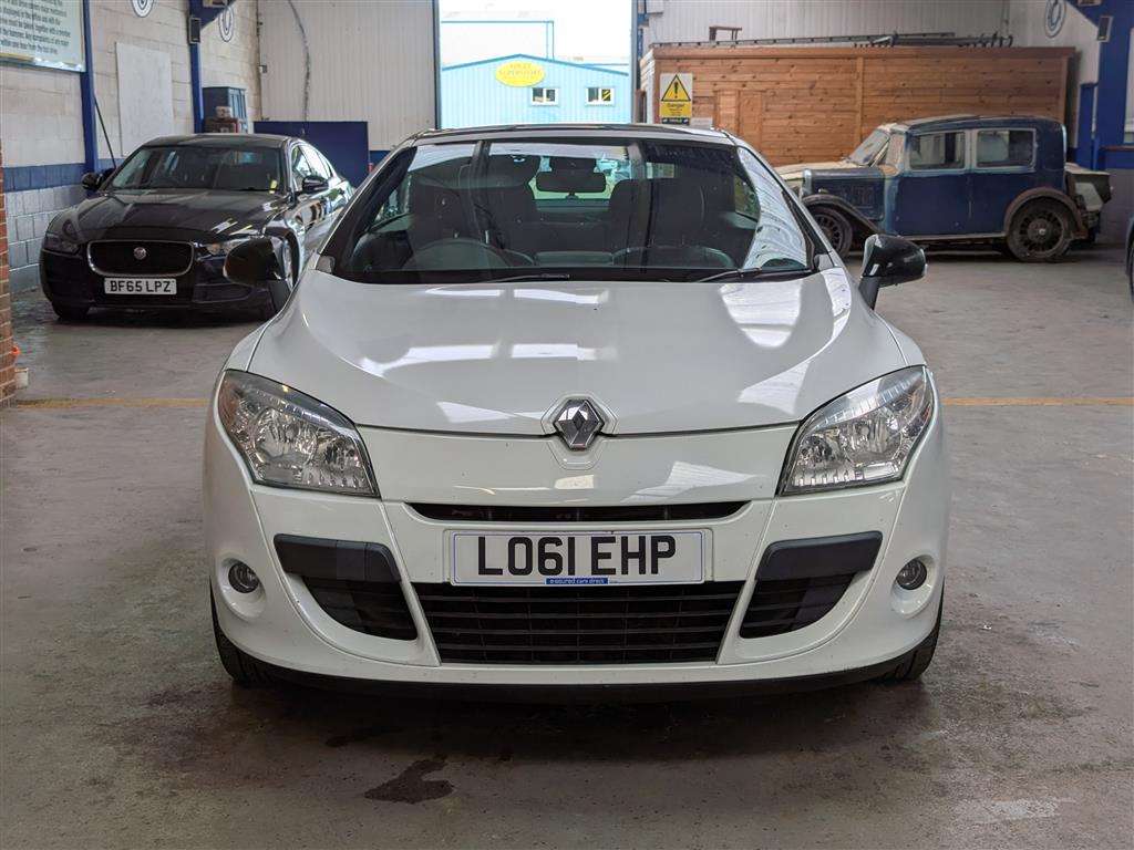 <p>2011 RENAULT MEGANE DYNAMIQUE TOMTOM V</p>