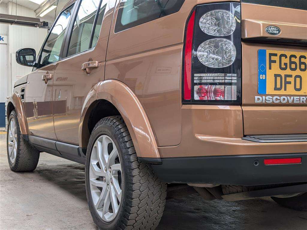 <p>2016 LAND ROVER DISCOVERY LANDMARK SDV6 A</p>