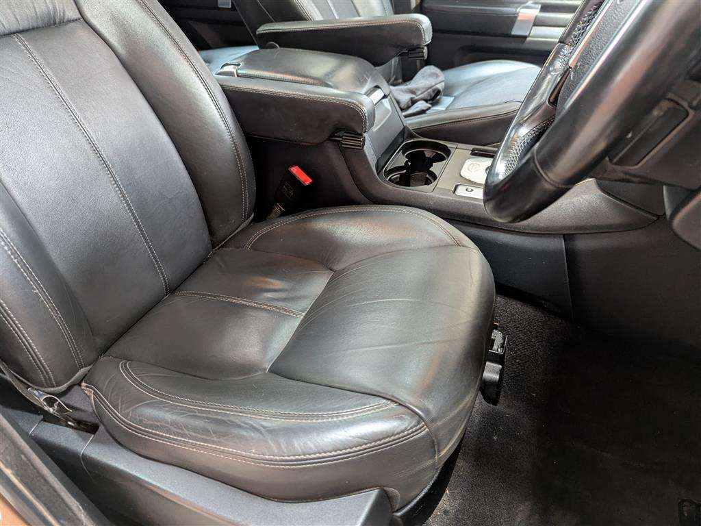 <p>2016 LAND ROVER DISCOVERY LANDMARK SDV6 A</p>