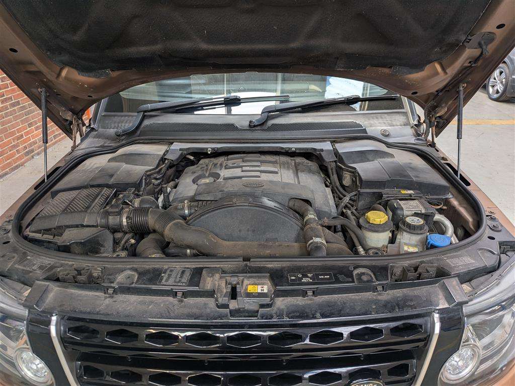 <p>2016 LAND ROVER DISCOVERY LANDMARK SDV6 A</p>