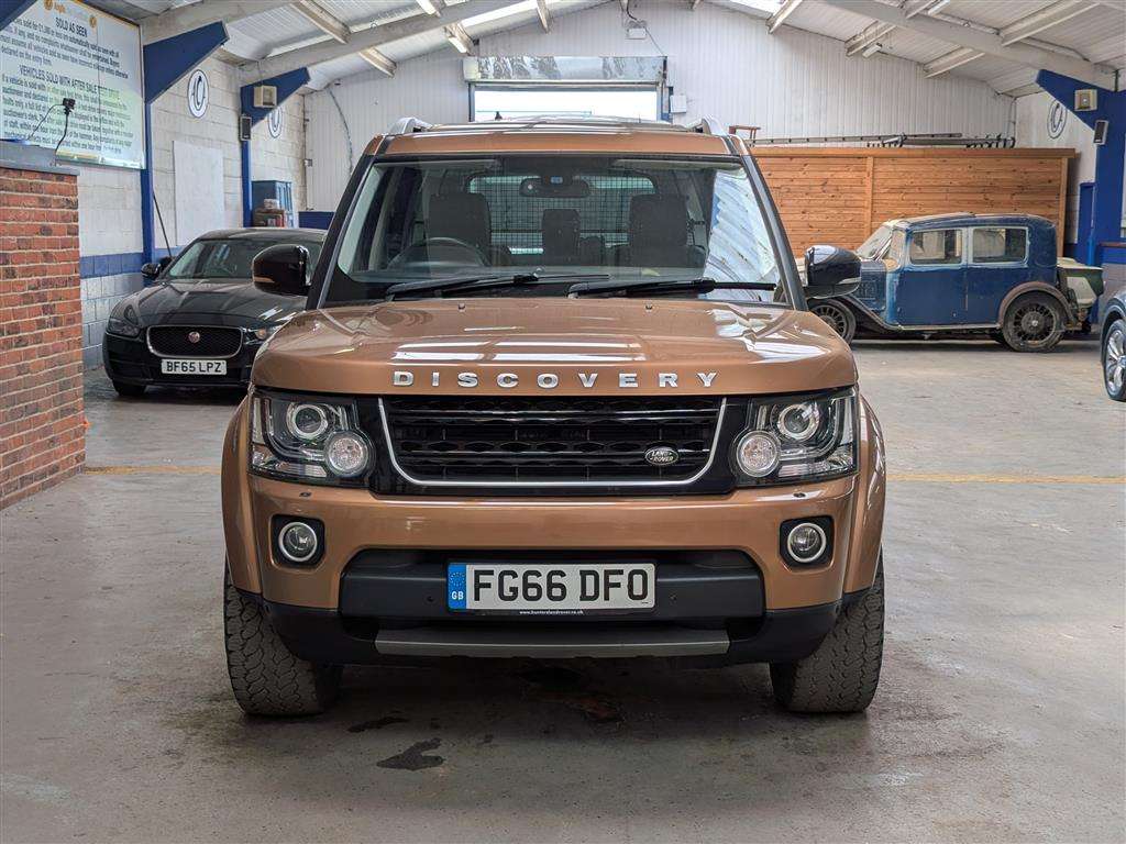 <p>2016 LAND ROVER DISCOVERY LANDMARK SDV6 A</p>