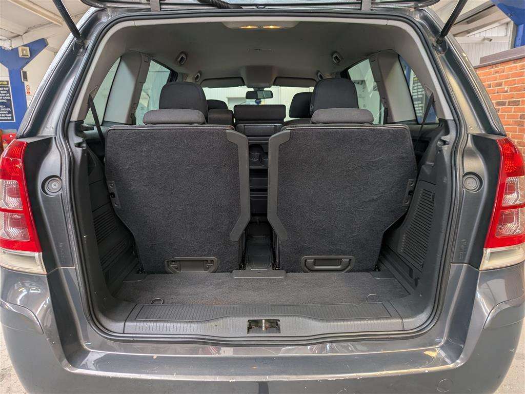<p>2013 VAUXHALL ZAFIRA DESIGN NAV CDTI EC</p>